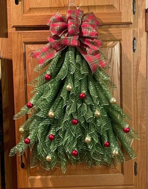 🎄Farmhouse Christmas Tree Garland for Front Door